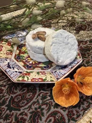 برند ۳۴: گز اصفهان؛ سفیدی که از کویر می‌آید