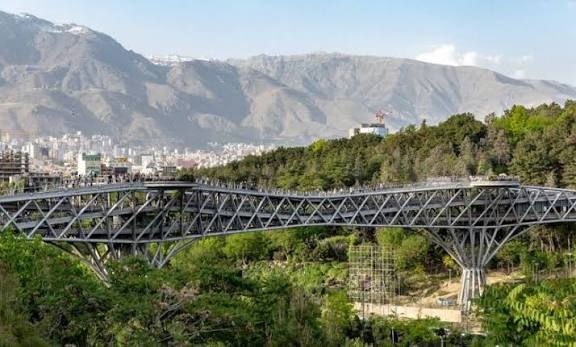 برند ۱۹ - پل طبیعت؛ نماد معماری مدرن ایران در دل تهران