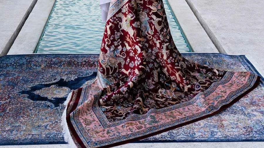 ابریشم و حریر ایران؛ لطیفترین نرمی جهان در بافت کاشان
