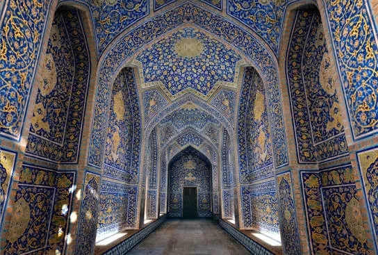 مسجد امام و شیخ لطف الله؛ دو گنبد، دو روایت از هنر صفوی