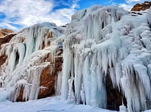 آبشارهای یخی ایران؛ زمستان سفید در دل کوهستان