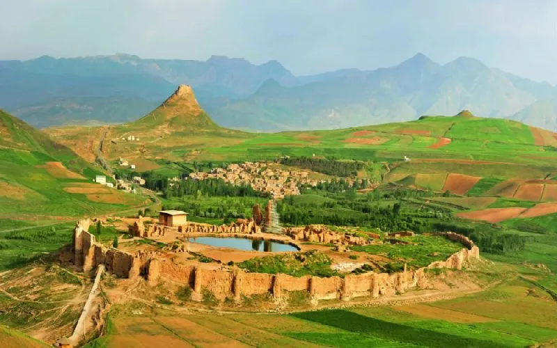 آتشکده آذرگشنسب (تخت سلیمان)