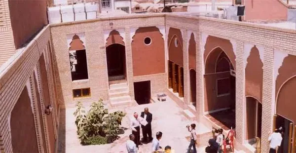 آرامگاه ملا مشه هلوی (کاشان)