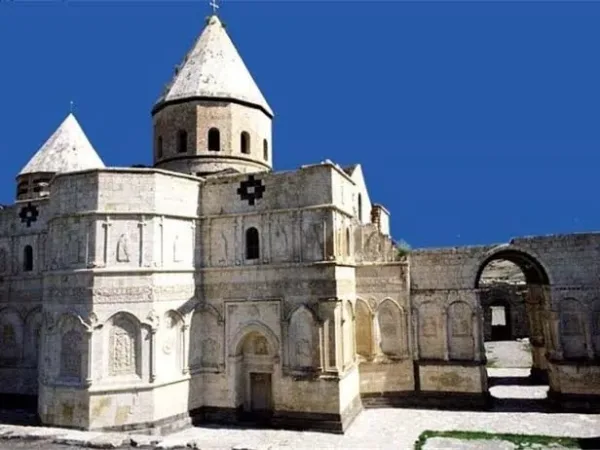 قره کلیسا (تادئوس مقدس) — چالدران