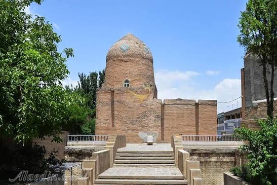  آرامگاه استر و مردخای (همدان)